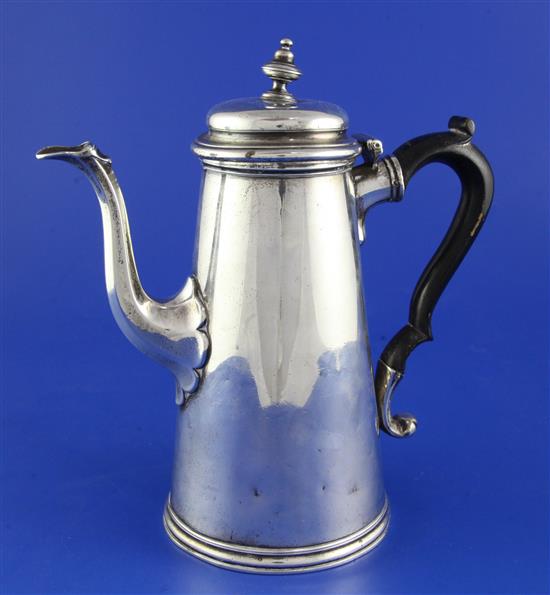 An early George II silver coffee pot by Edward Vincent, gross 28 oz.